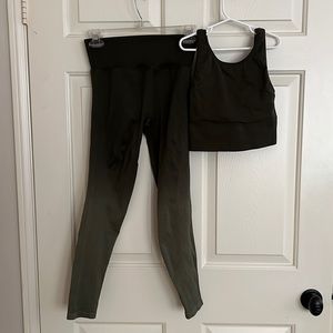 Victoria’s Secret Pink green ribbed activewear set